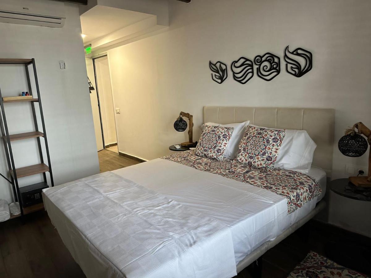 Vilador Beach Hotel Masnou Kültér fotó